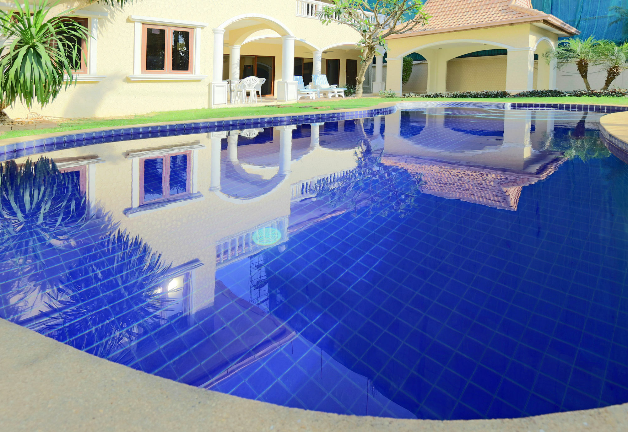 Pattaya Holiday Villas Bang Lamung Exterior photo